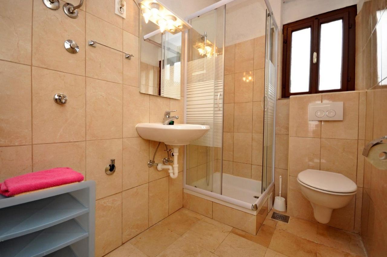 Apartment Jakov Donji Okrug  Eksteriør billede